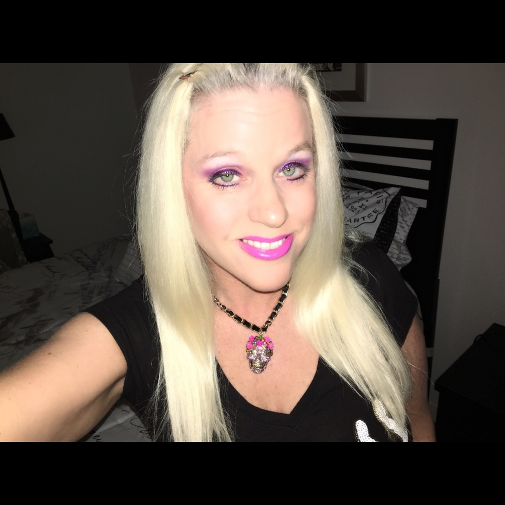 Meet your Posher, Stephanie